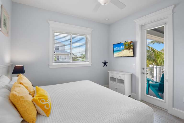 Second Bedroom, King