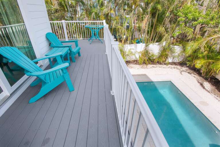Balcony, Seating