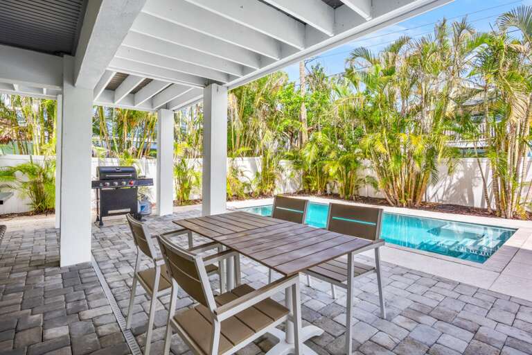Outdoor Dining Area, Outdoor Grill