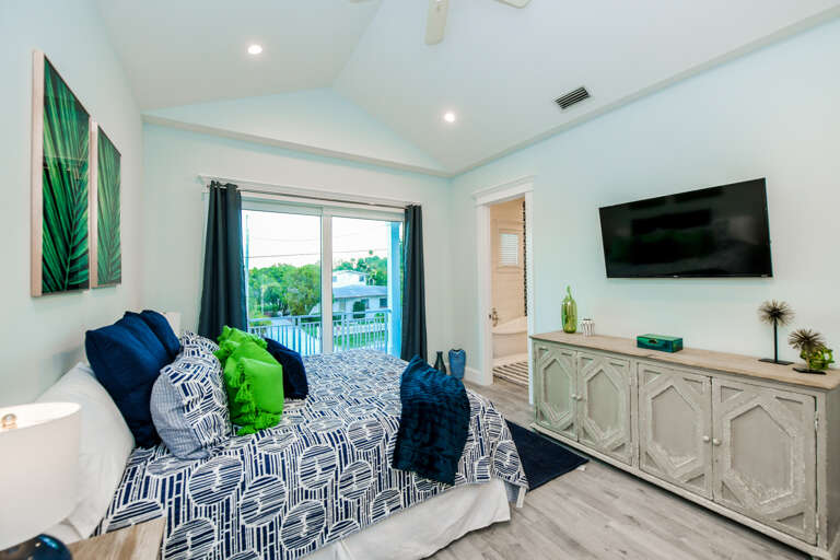 Light-Filled Queen Room