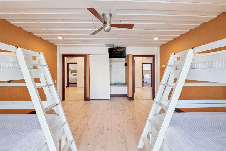 Seventh Bedroom, Twin/Full Bunk
