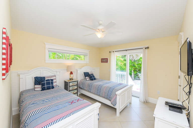 Twin Bedroom