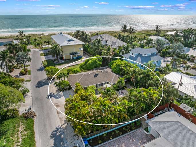 Close to Beach!