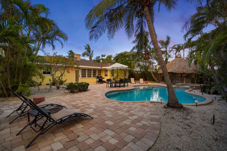 Poolside Seating
