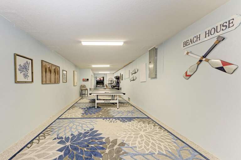 Game Room with Ping Pong and Arcade