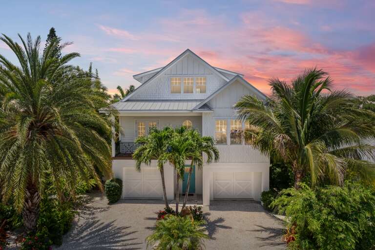 Island Pearl Oasis by AMI Locals