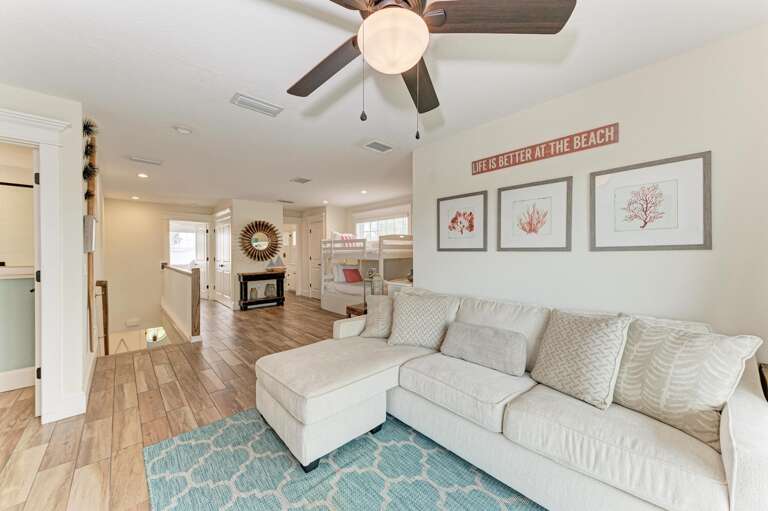 Living Area, Queen sleeper sofa