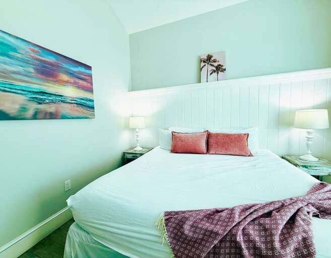 Second Bedroom - King Bed - Main Floor
