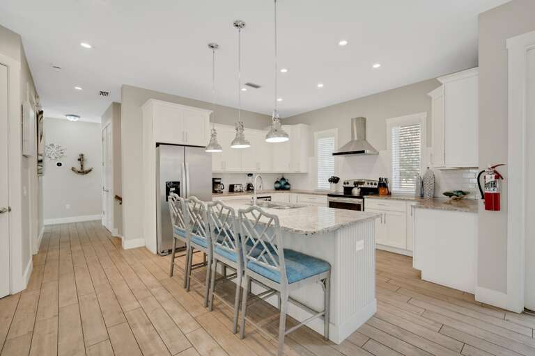 Kitchen - Breakfast Bar