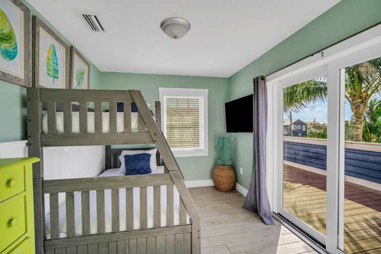 Sixth Bedroom - Twin/Full Bunk