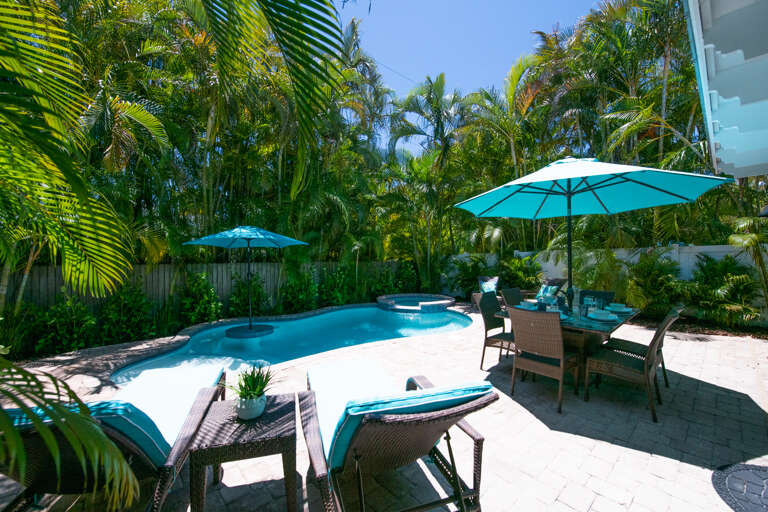 Poolside Seating