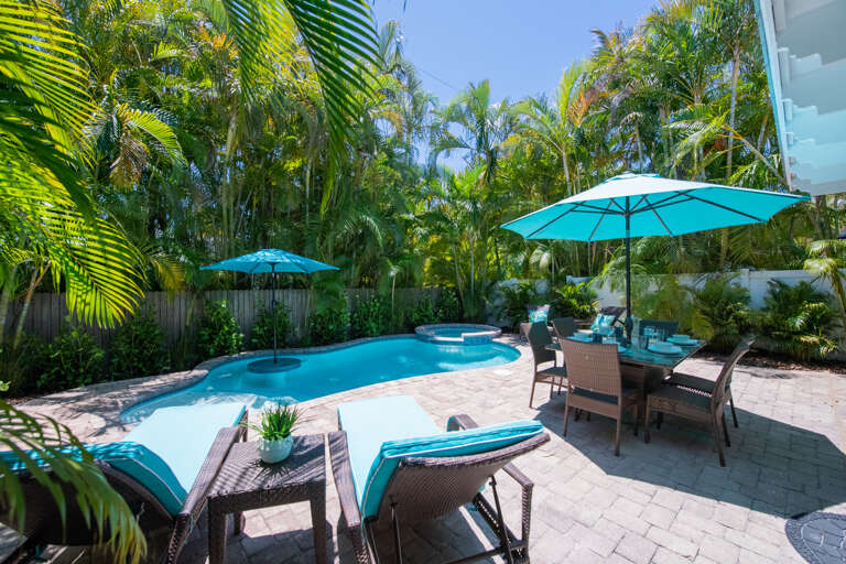 Poolside Seating