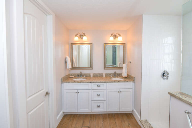 Ensuite Bathroom to Bedroom 2, Montego Bay - AMI Locals