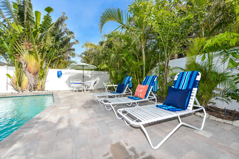 Private Pool Loungers