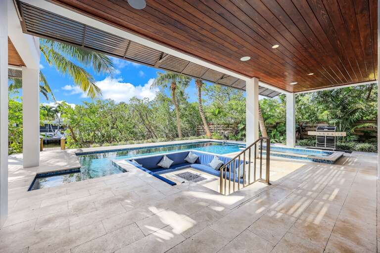 Outdoor Lounge Space