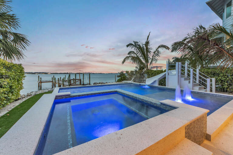 Private Pool and Waterslide