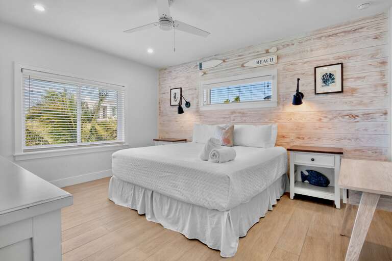 Third Bedroom (3rd Floor), King bed