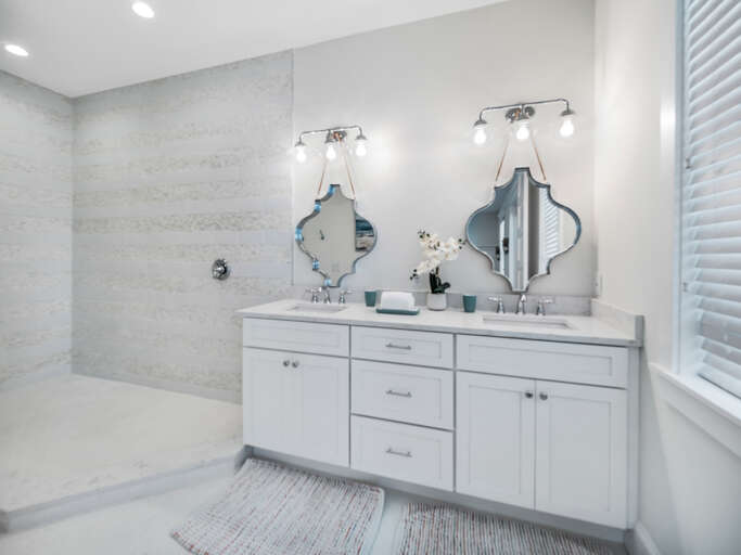 Primary Bathroom, Ensuite