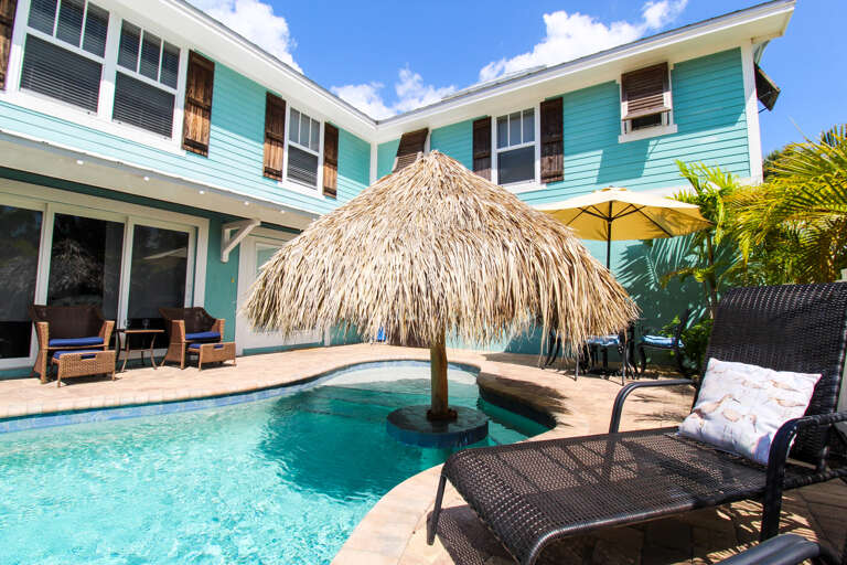 Pool and Lounge