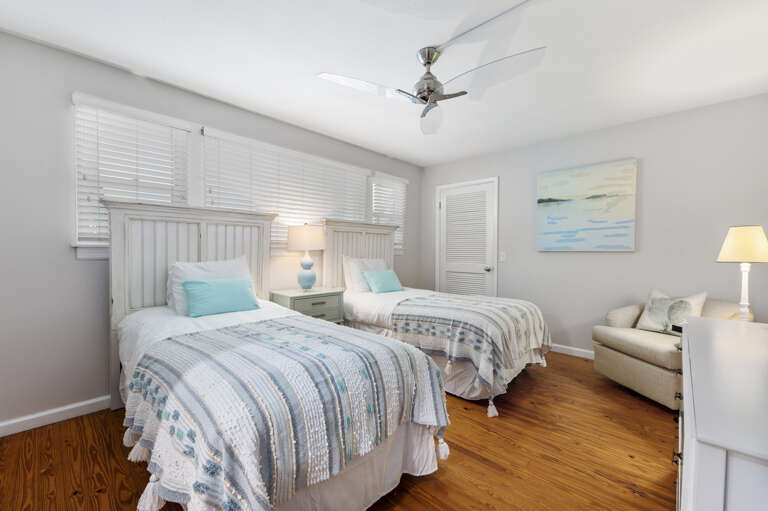 Third Bedroom, Two Twin beds