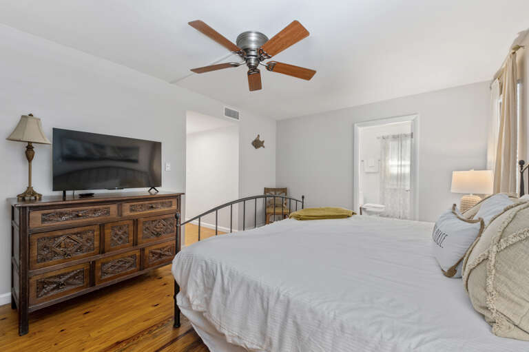 Primary Bedroom, King
