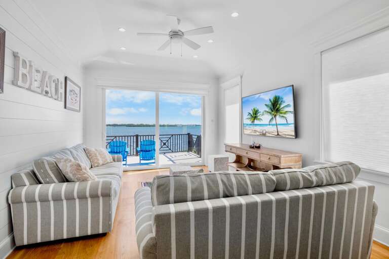 Additional Living Area with Balcony Access