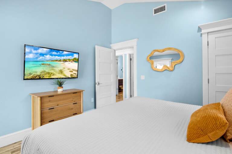 Second Bedroom - King