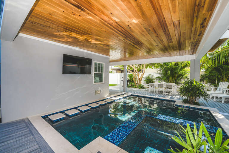 Private Pool and Spa