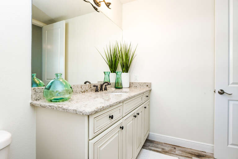 Second Bathroom, Ensuite