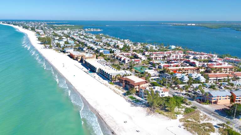 Perfect location near the ocean