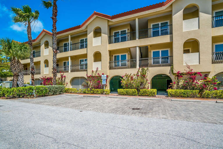 Bradenton Beach Club 232 by AMI Locals