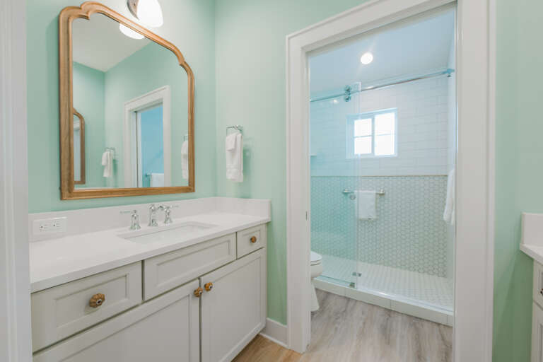 Minimalist Bath with Sink