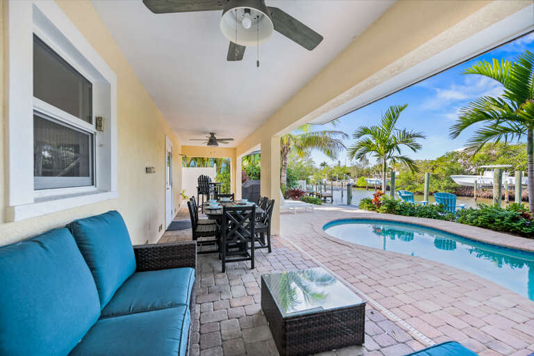 Covered Lanai - Outdoor Dining Area