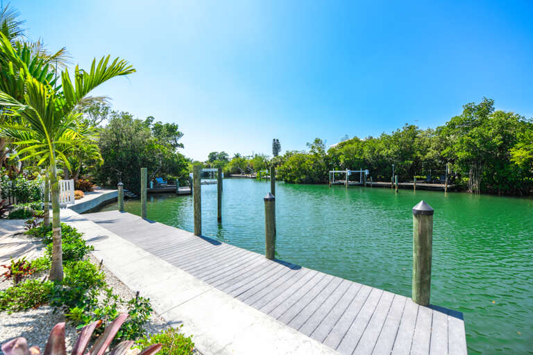 Paradise On Pine - Dock