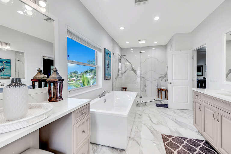 Primary En-Suite