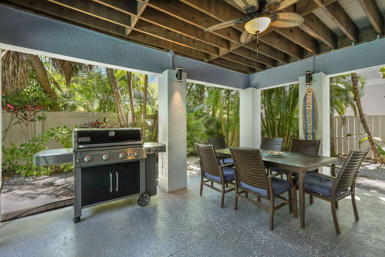 Outdoor Dining and Grill