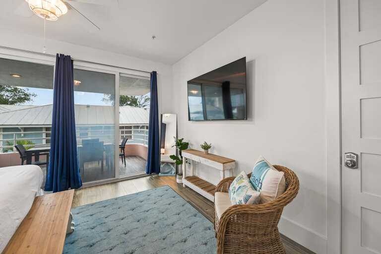 Spacious Bedroom Suite Area