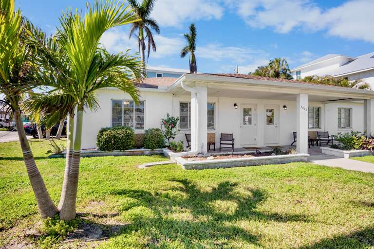 Front of House -Starfish Cove B