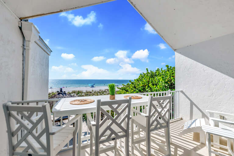Balcony Dining Area