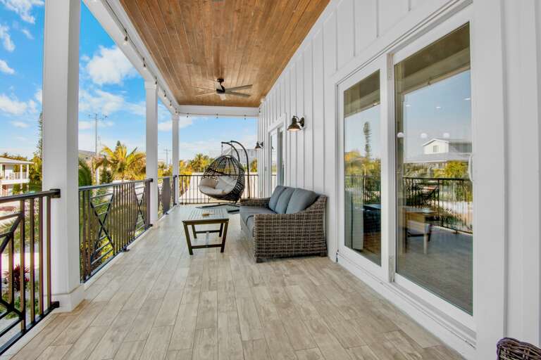 Private balcony with living space - 2nd floor
