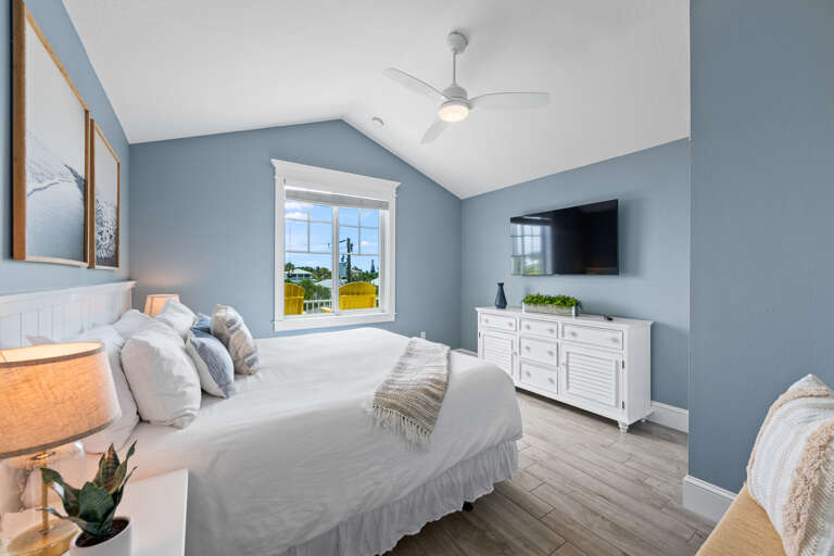 Third Bedroom - King