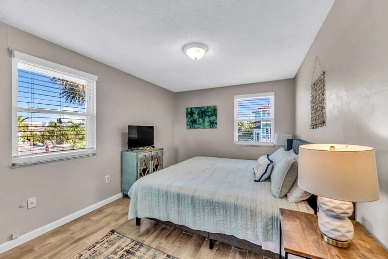 Second Bedroom - King