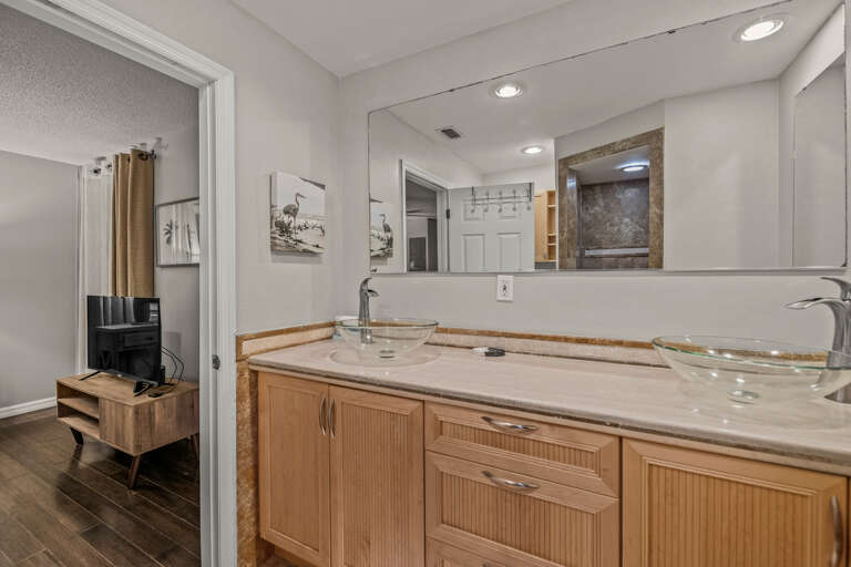Primary En-Suite
