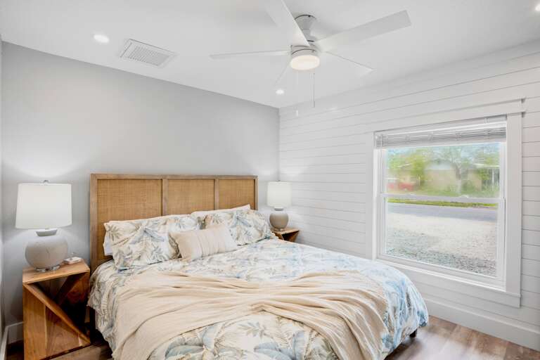 Second Bedroom, King