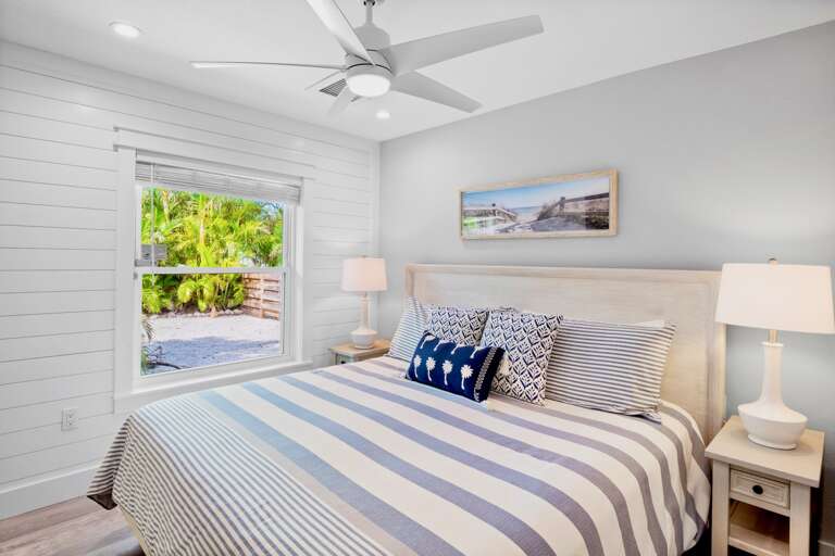 Second Bedroom, King
