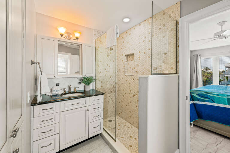 Second Bathroom, Ensuite