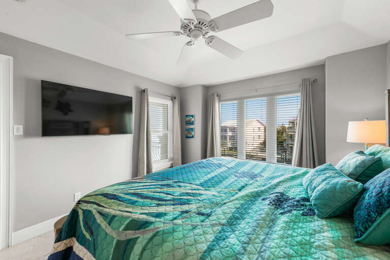 Second Bedroom, King