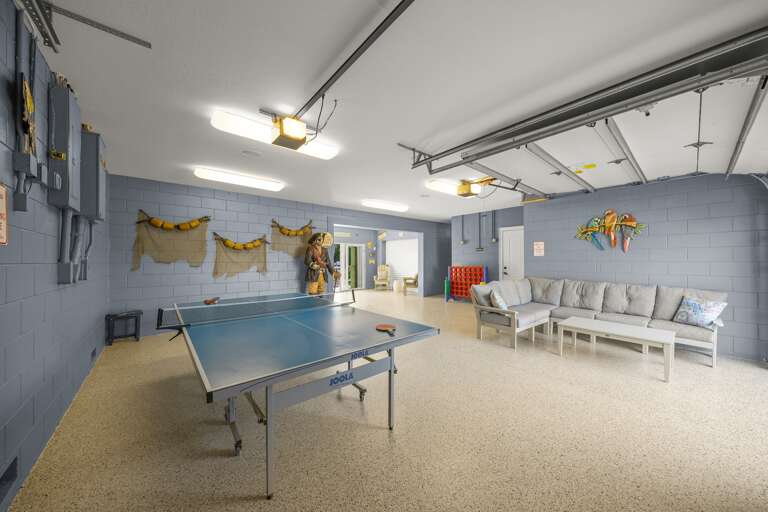Game room, Ping pong table