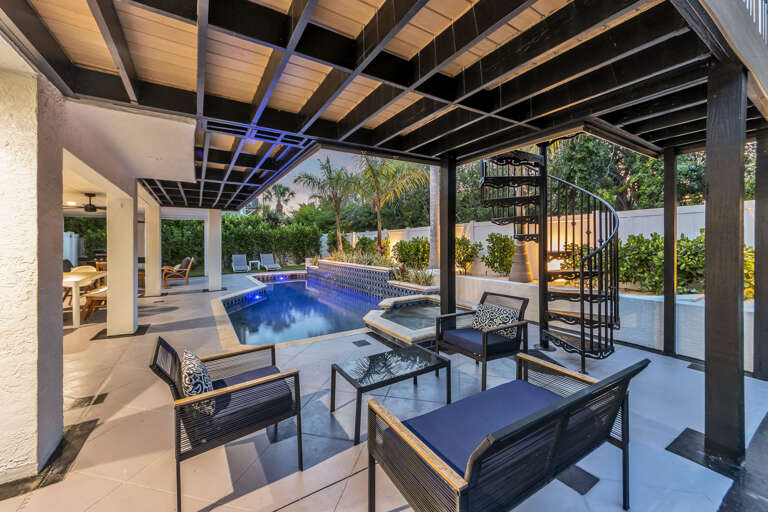Lounge Area