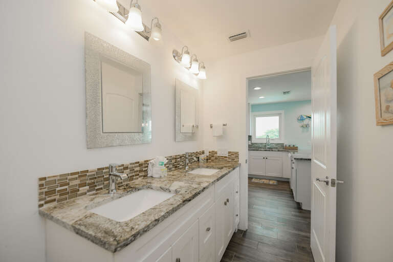 Double Sink Ensuite Retreat